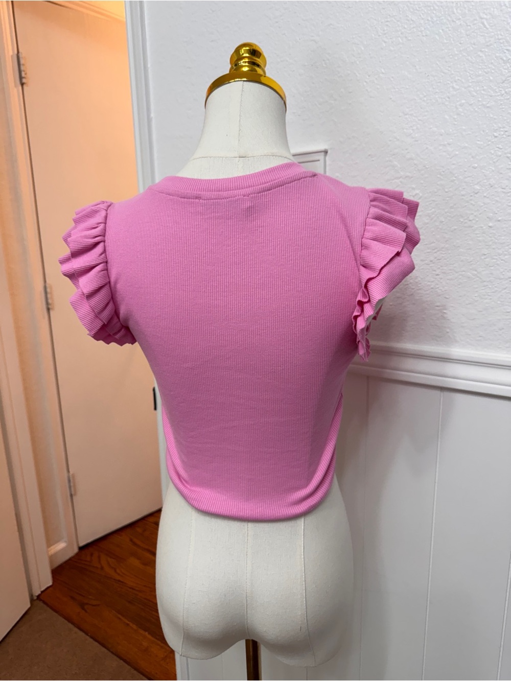 Zara Pink Ruffle Sleeve Ribbed Crop Top - Picture 2 of 5